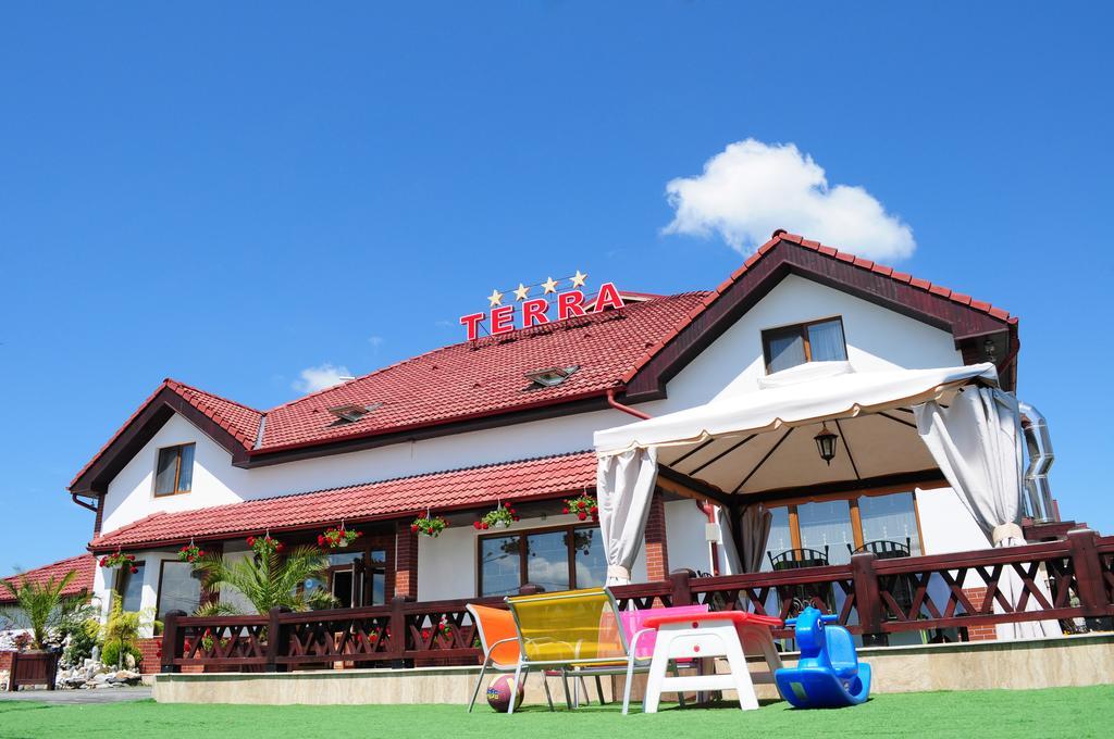 Pensiunea Terra Bistriţa Exterior foto